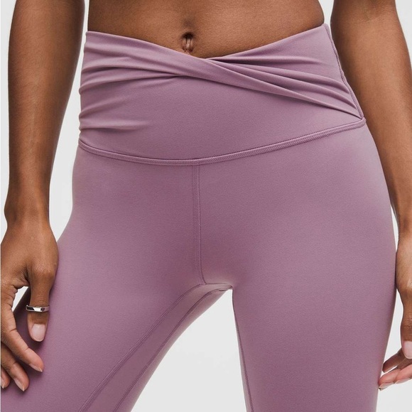 LULULEMON Align Twist-Waist Tight Lavender Lux Leggings - Picture 2 of 15